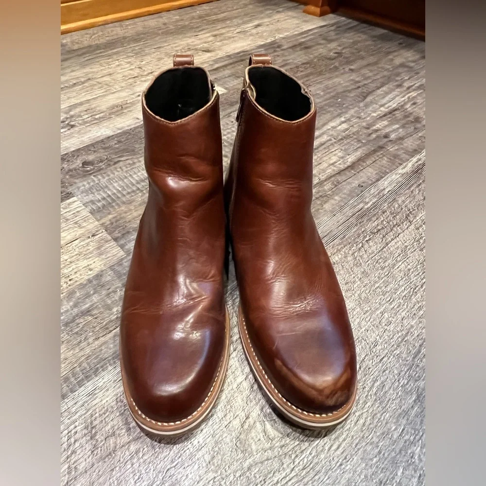 LIKE NEW! Helm Pablo tough leather boots size men’s 10.5